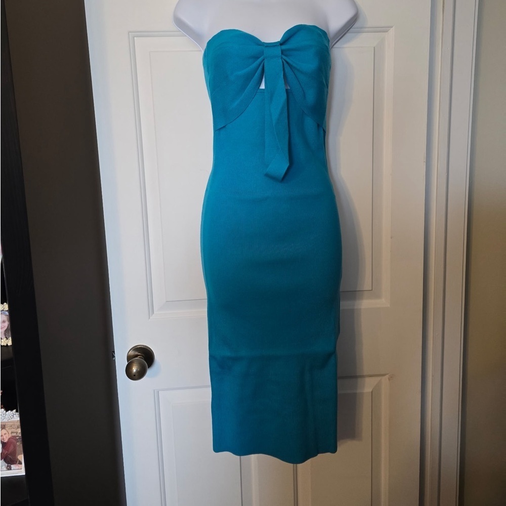 The Frolic Blue Knit Woman’s Rhea Bodycon Dress Medium NWT Slit Halter Bandeau - Picture 2 of 10